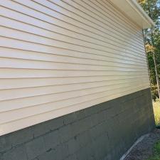 Vinyl Sided Garage Washing in Bristol, TN Thumbnail